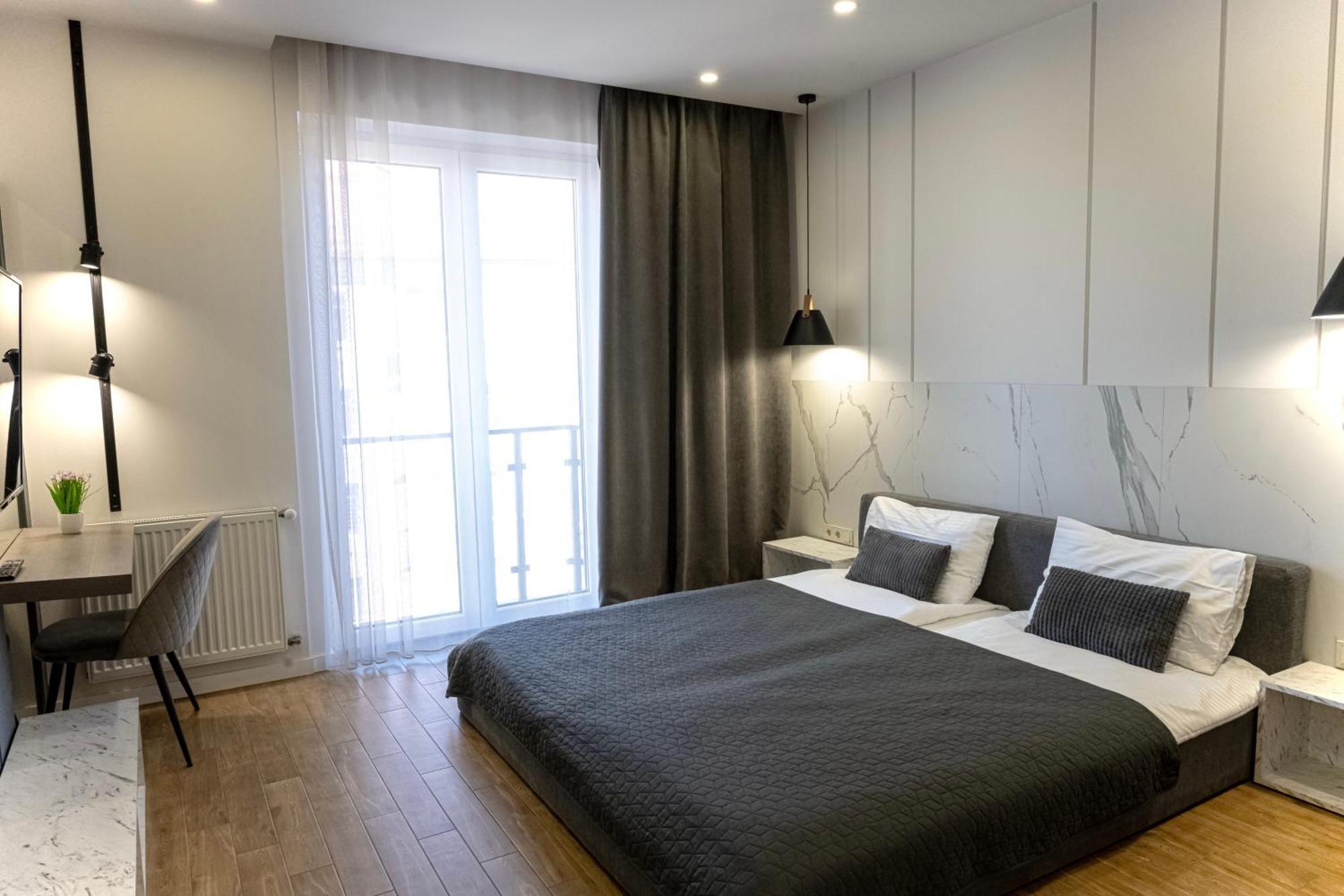 Luxury Apartments “Bozdosh” Uschhorod Exterior foto